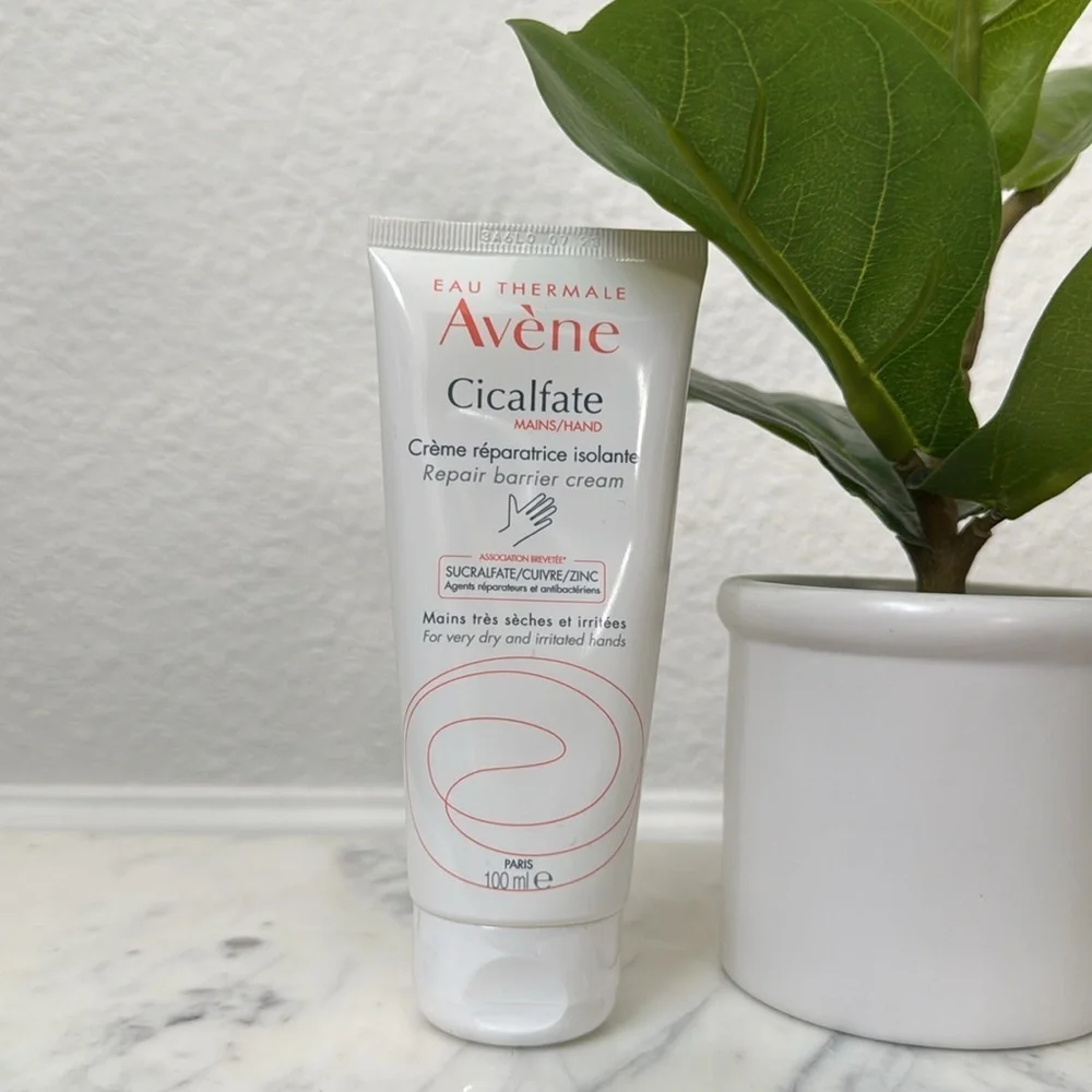 NWOT Avene Repair Barrier Cream